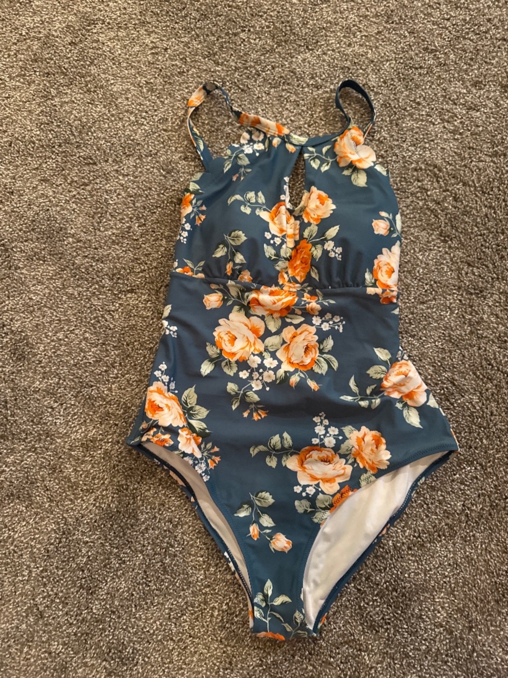 Cupshe one piece scallop swimsuit